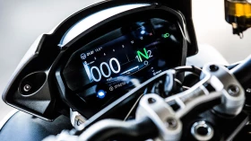 street triple rs