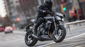 street triple rs