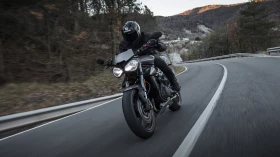 street triple rs