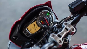 street triple rs