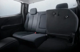 d-max v cross